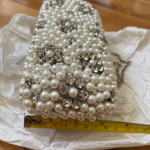 Pearl and crystal Bridal/ Special Occasion Clutch - Picture 10 of 11